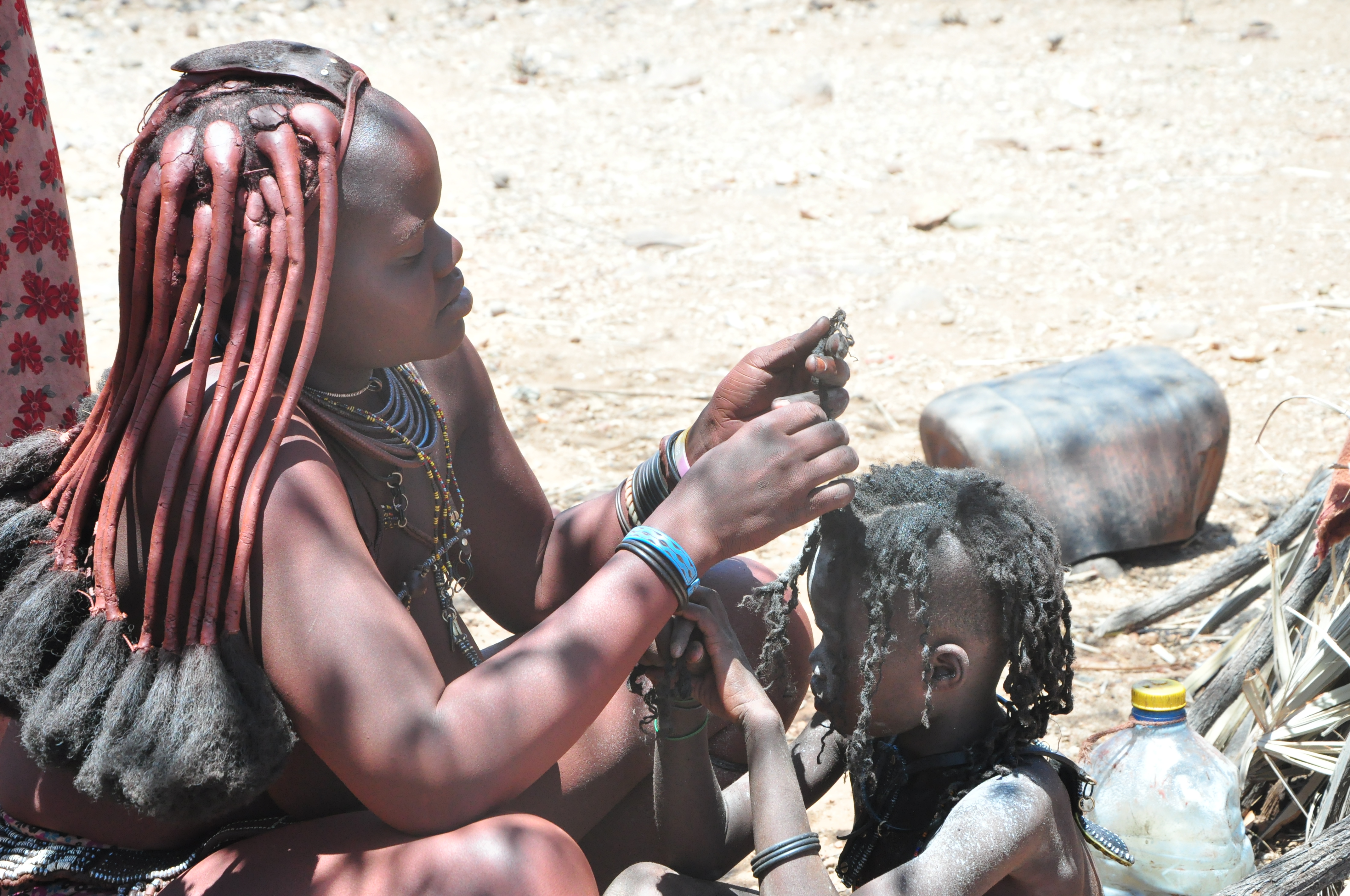 femme himba auto tour 4*4 namibie