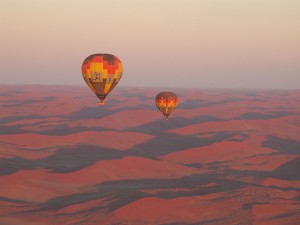 vol de montgolfieres au dessus du Desert du Namib
