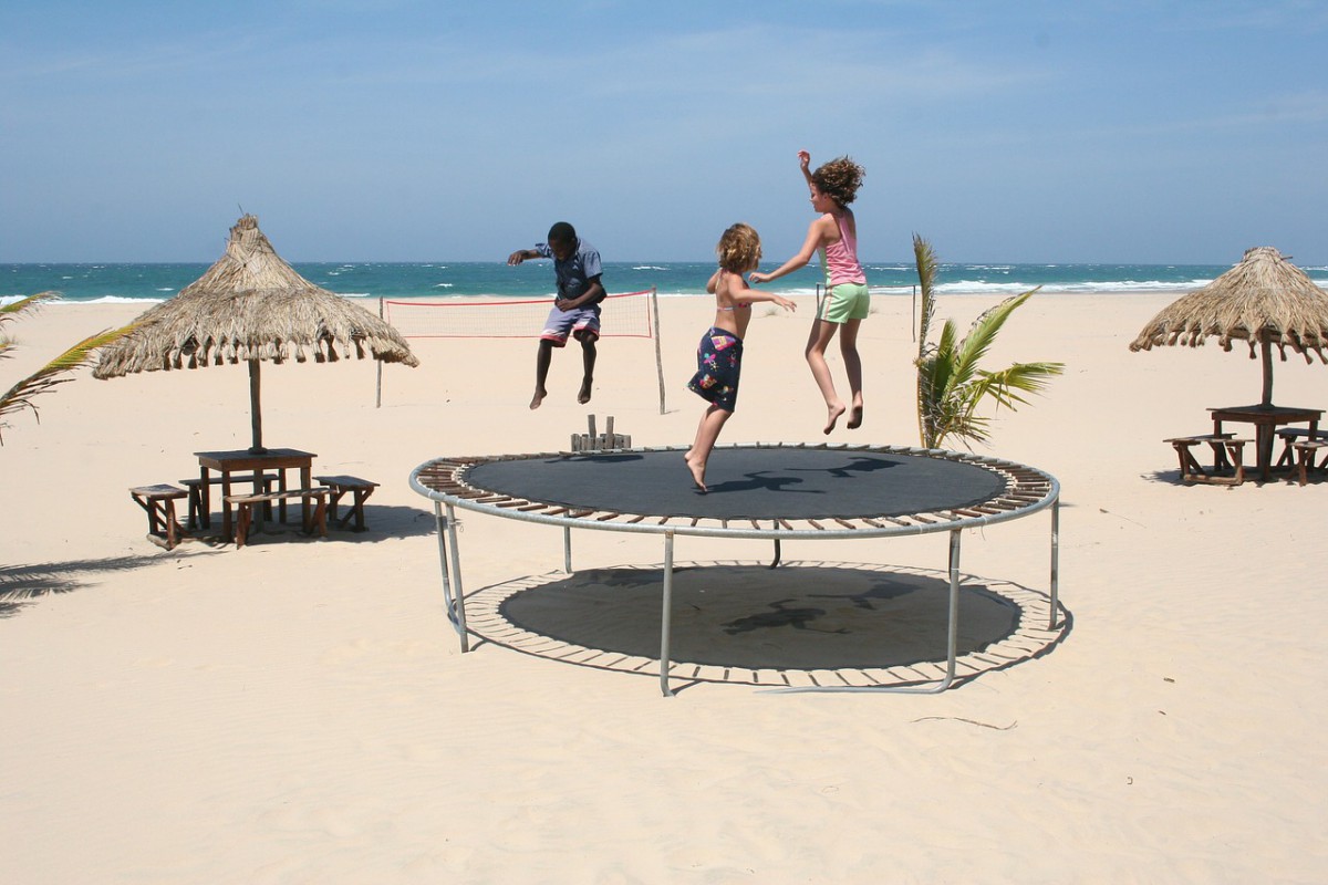 trampoline activite enfant vilanculos